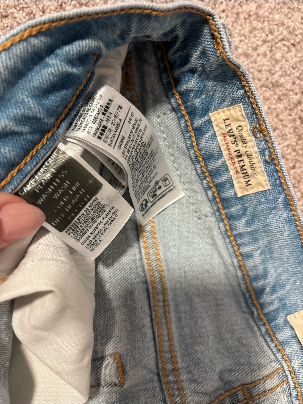 Levi’s Wedgie Bootcut Light Blue Women's Jeans 28x34 - Picture 6 of 8